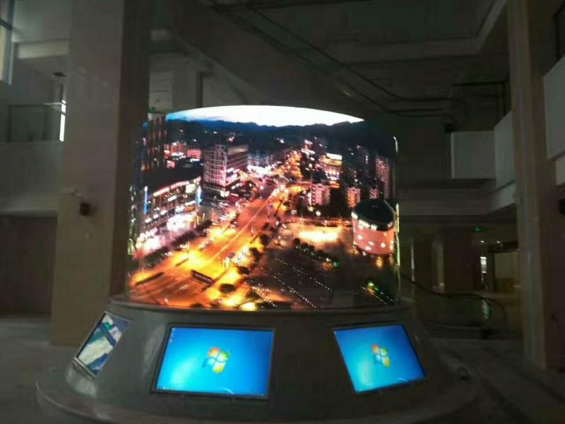 P2.5異形LED屏，圓柱形LED顯示屏